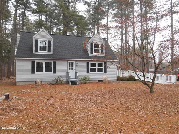 487 Polikoff Rd, Sheffield, MA 01257