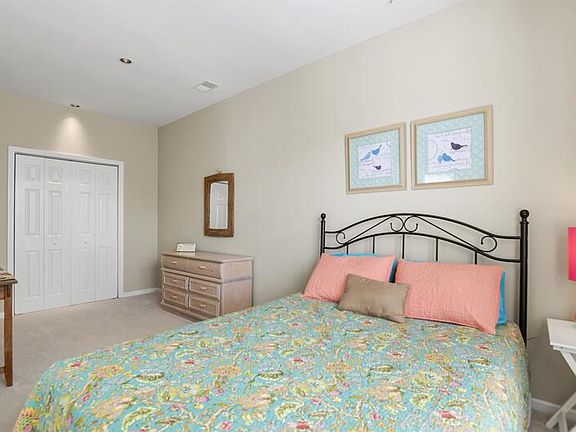 5th image of 2899 Woodland Park Dr #1