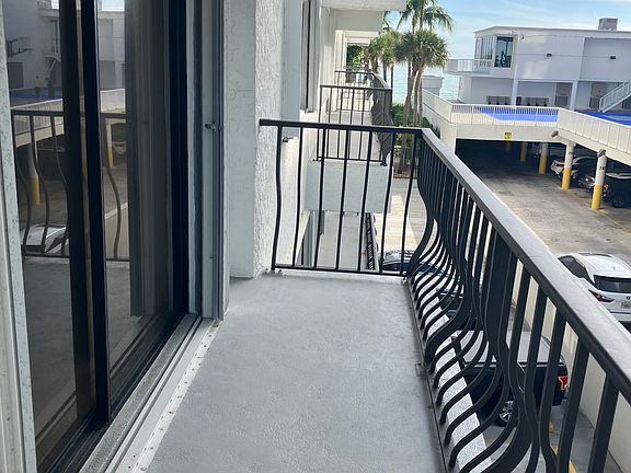 4th image of 5415 Collins Ave APT 302A