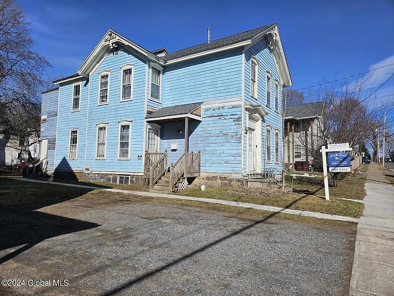 3rd image of 65 3rd Avenue