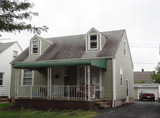 21310 Raymond St, Maple Heights, OH 44137