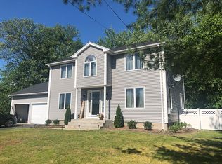 214 Meadowbrook Rd, East Longmeadow, MA 01028