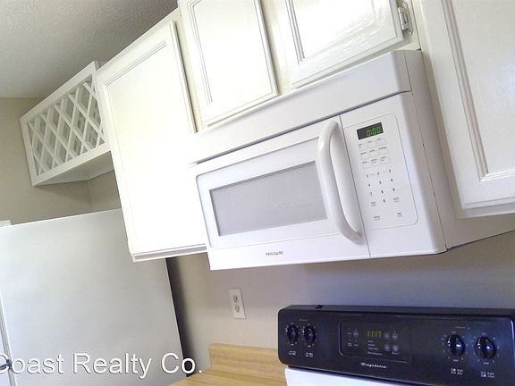 4th image of 8268 Sun Prairie Ct