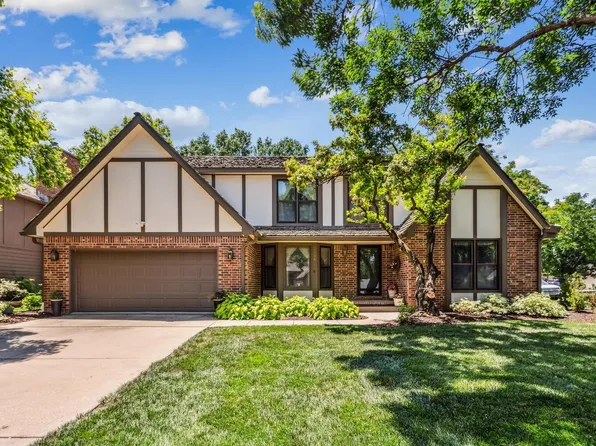 2806 N Penstemon Ct, Wichita, KS 67226