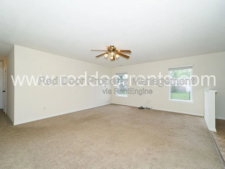 127 Broadmoor Bnd — Photo 20