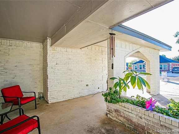 4th image of 250 Ebano Cir