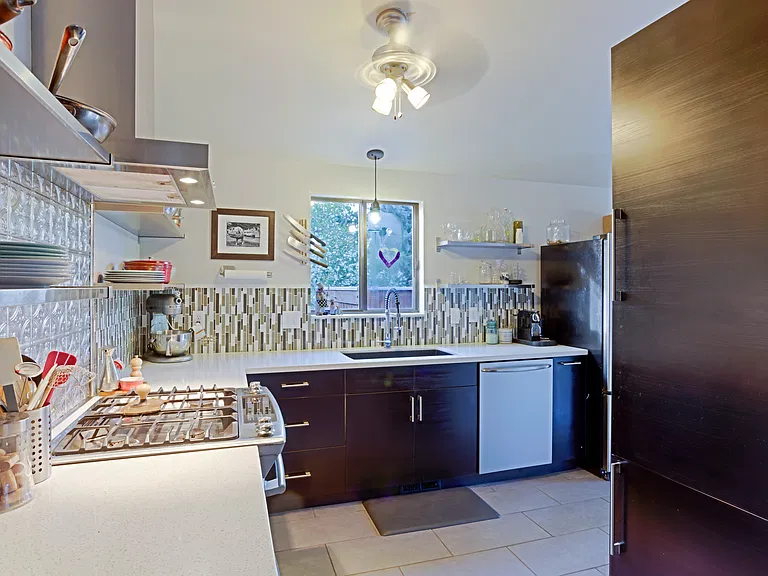 2256 Sidewinder Dr — Photo 17