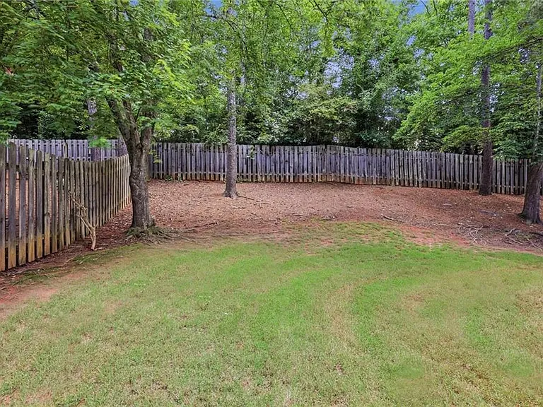 1409 Chardin Dr — Photo 25