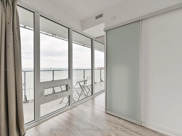 42 Charles St E #2309 — Photo 23