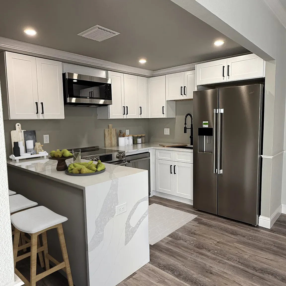 1 bed, 483 sqft, $1,899 — Photo 1