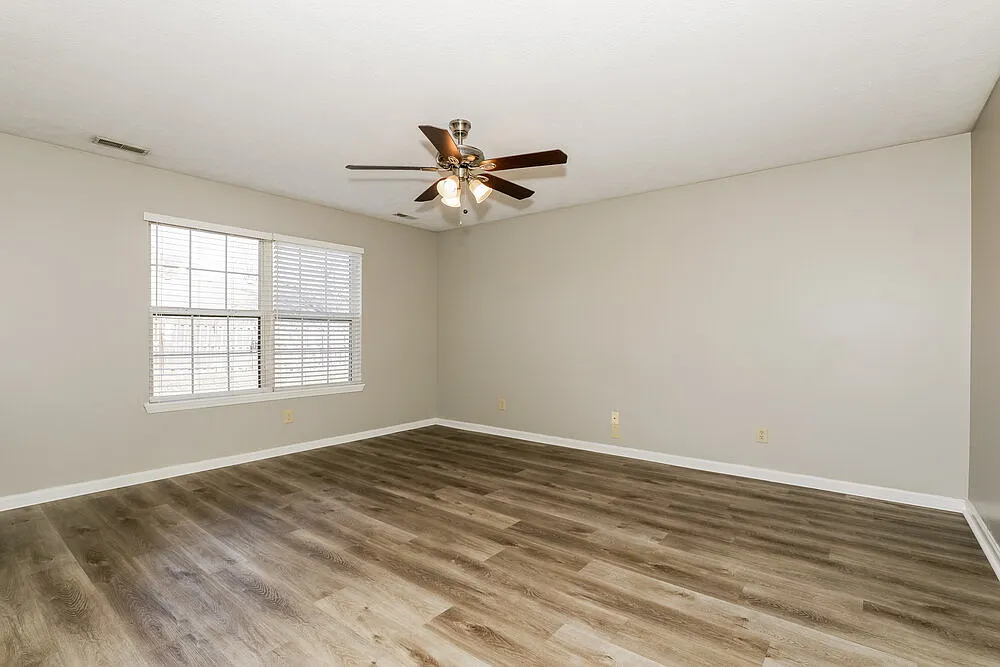3 bed, 2.5 bath, 1646 sqft, $2,880 — Photo 4