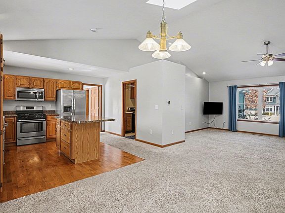 5th image of 64675 Apple Ridge Rd