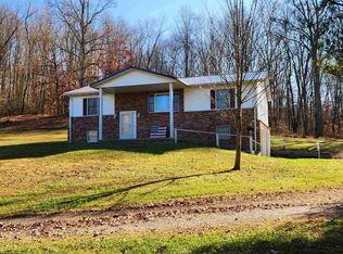 151 Shackleford Ln, Grafton, WV 26354