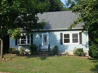 4 Fenwick Ct, Mystic, CT 06355