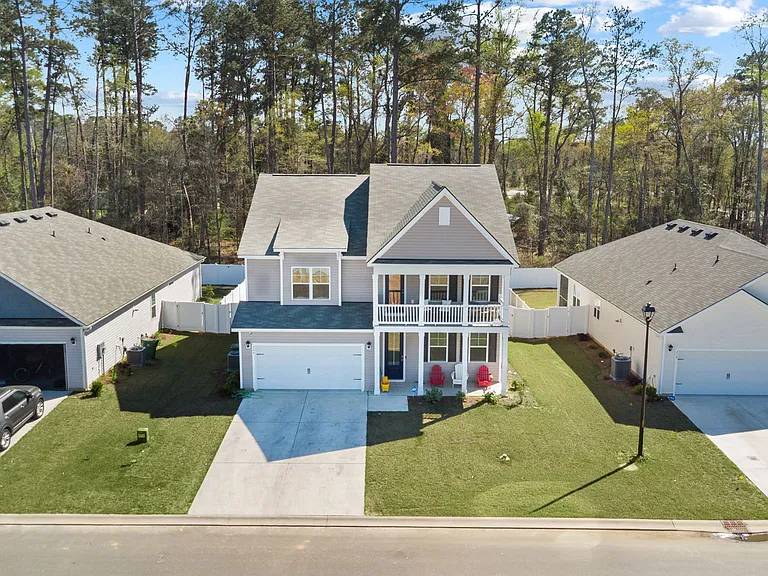 246 Bluff View Ln — Photo 2