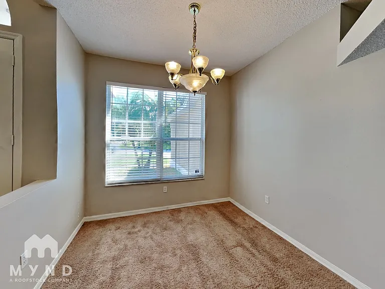 7026 Captiva Cir — Photo 10