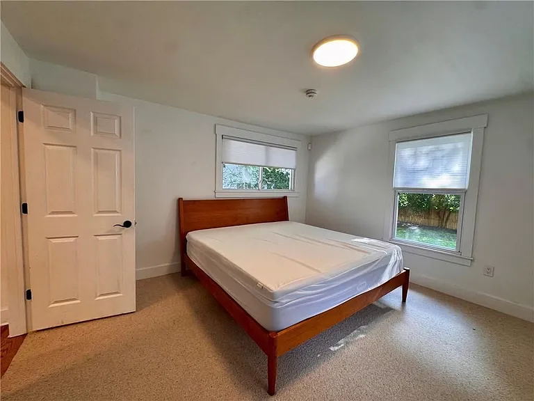 687 Brownwood Ave — Photo 14