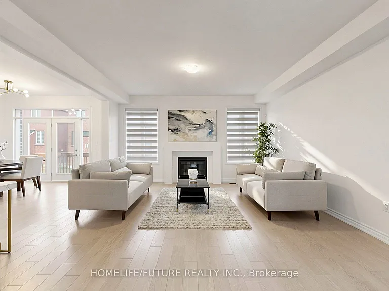 1406 Swallowtail Ln — Photo 3