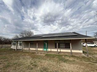 312 S Jernigan St, Bells, TX 75414
