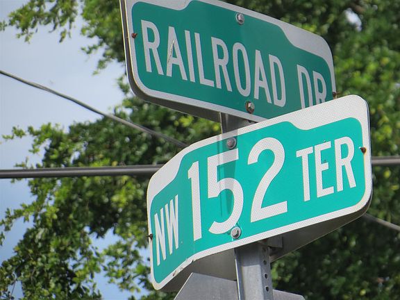 5th image of 1631 NW 152nd Ter