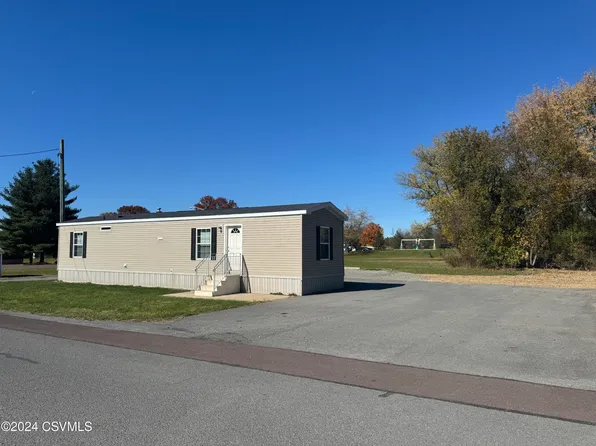 25 Old Farm Ln, Milton, PA 17847