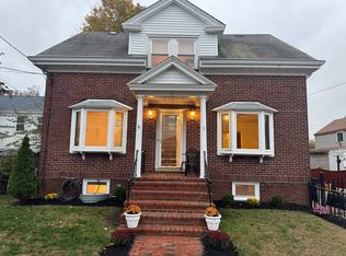 5 Everett St, Dorchester, MA 02122