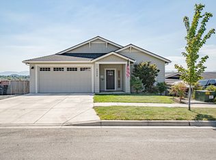 2008 Hondeleau Ln, Medford, OR 97504