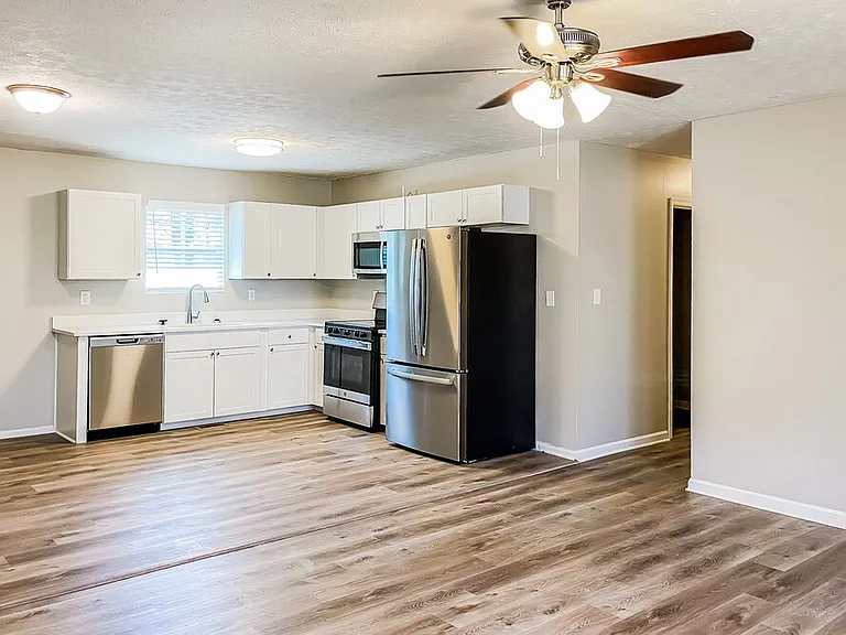 1425 Dillon Rd — Photo 6
