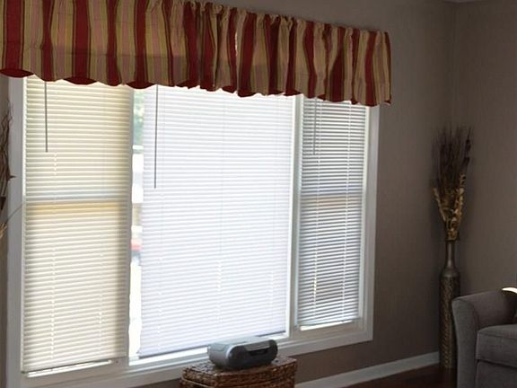 4th image of 1510 Freeman Dr