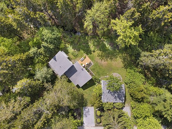 3rd image of 14 Hannaford Cv