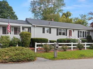 23 Robin Ln, Lowell, MA 01854