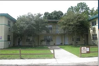 Shirley Apartments — Photo 3