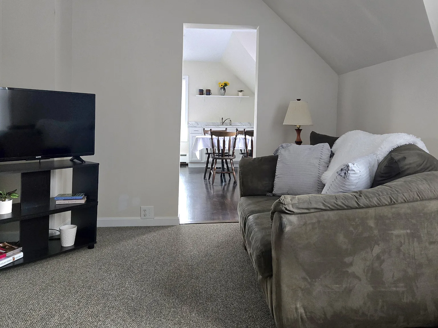 81 Old Hopkinton Rd — Photo 4