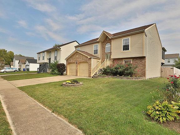 3rd image of 3804 Sunburst Dr