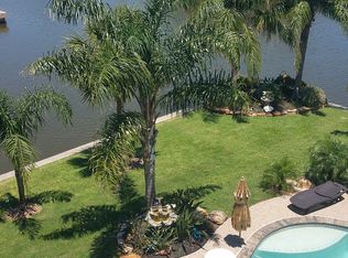 2 S Pintail St, La Marque, TX 77568