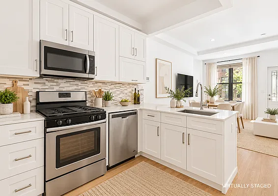 Kitchen, photo 1