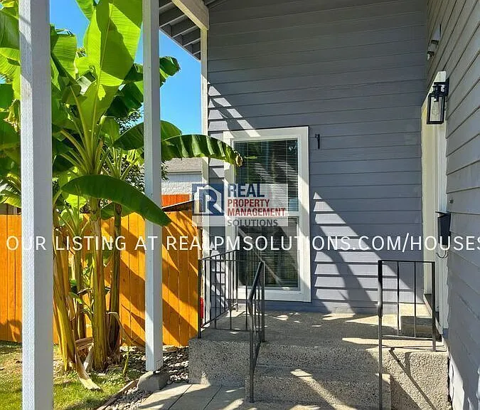 14373 SW Daphne St — Photo 3