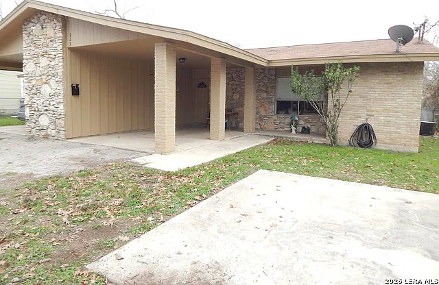 2 bed, 1.5 bath, 962 sqft, $1,150 — Photo 1