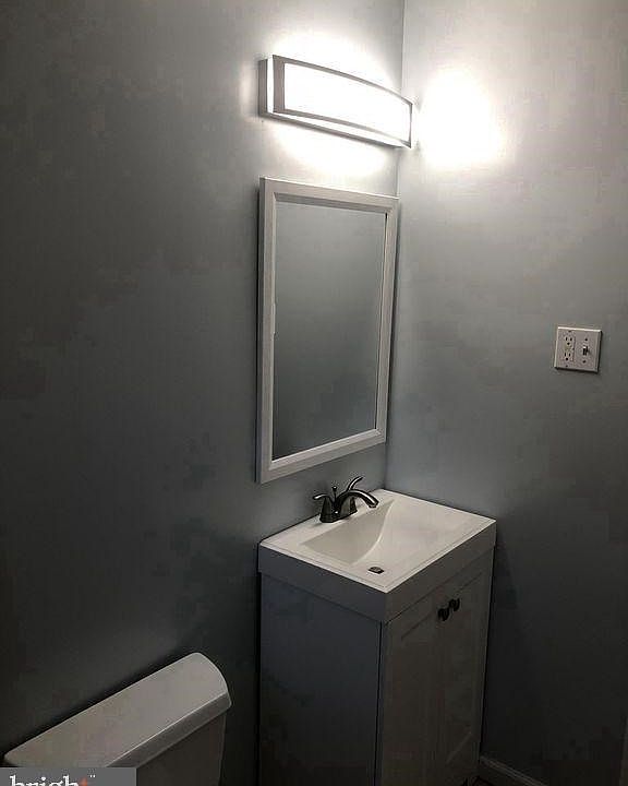 2nd image of 206 Webster St NE APT 1