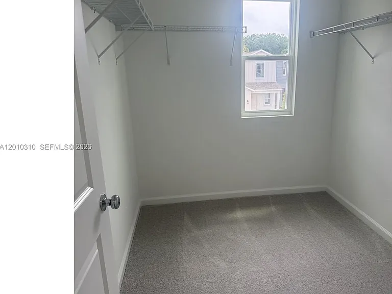 5423 Meadow Walk — Photo 11