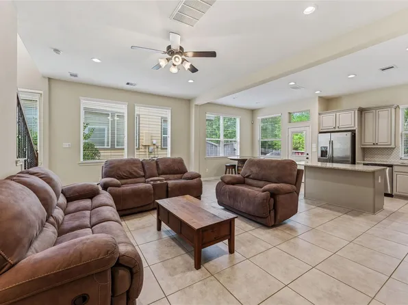 228 Cheswood Forest Pl, Montgomery, TX 77316