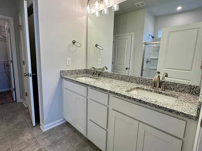 513 Poinsett Bridge Way — Photo 16