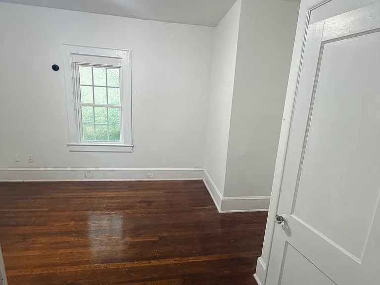 1003 Lexington Ave — Photo 20
