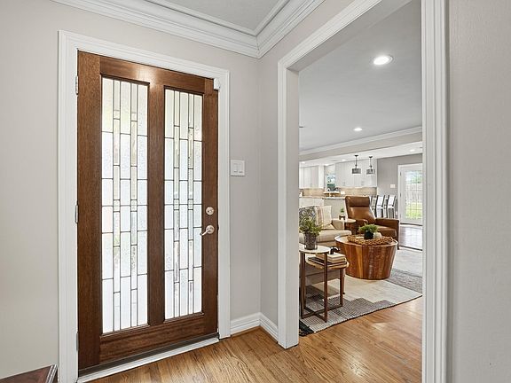 5th image of 5242 Sanford Rd