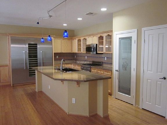 2nd image of 9316 Longhorn Falls Ct