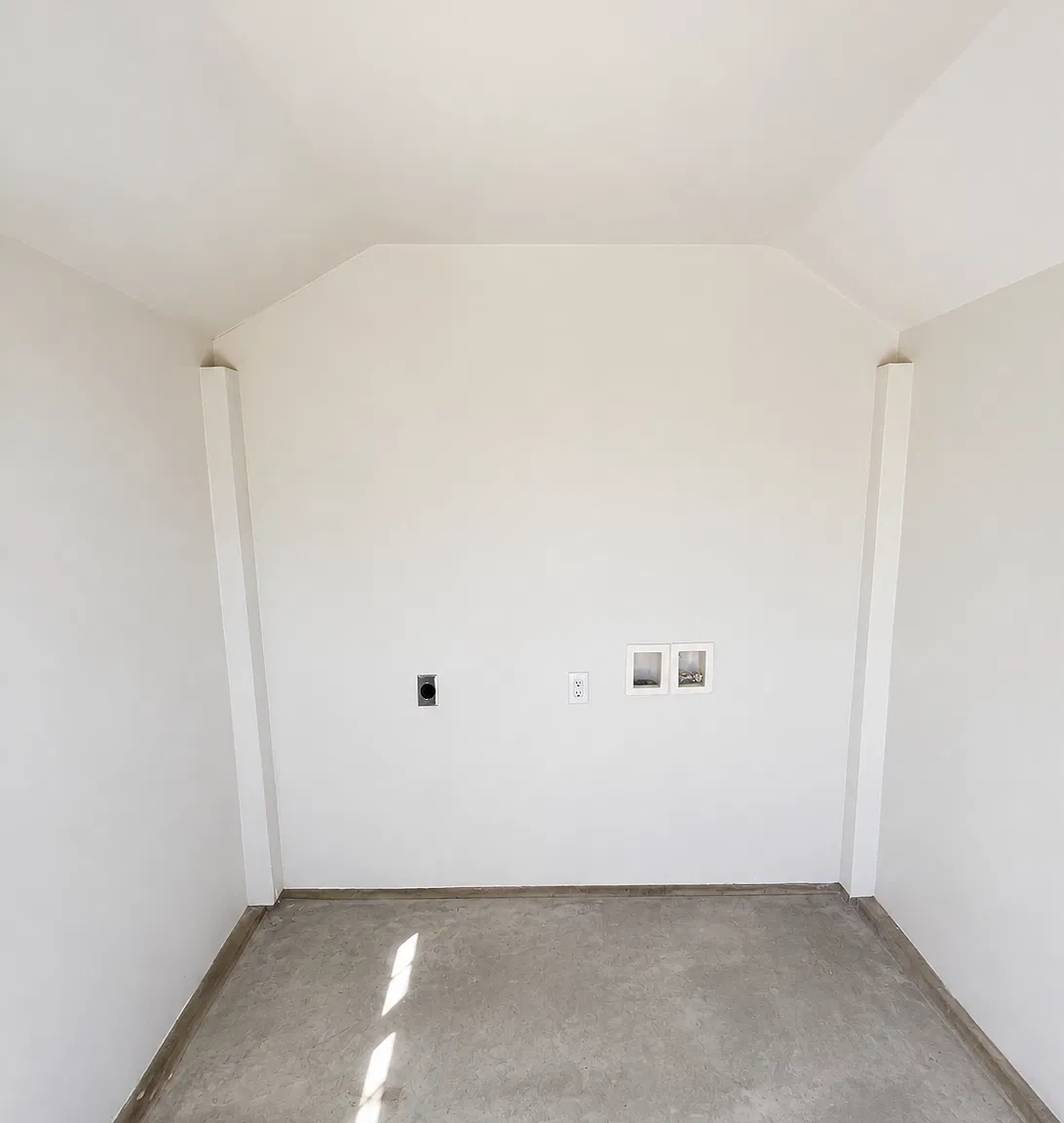 1/2 S K St, Dinuba — Photo 4