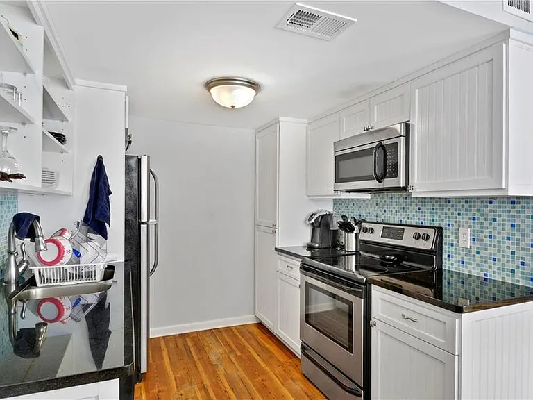 807 Mallery St #A — Photo 6