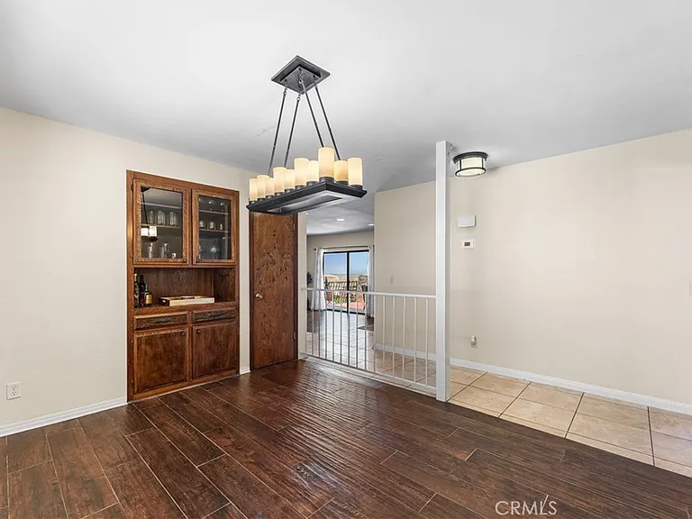 1055 Lakeview Dr — Photo 12
