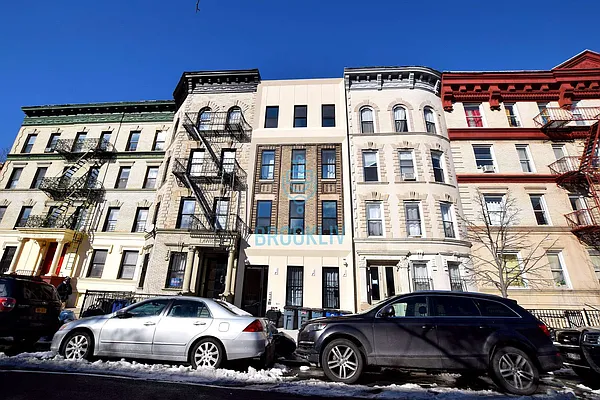 Rented by null | media 17