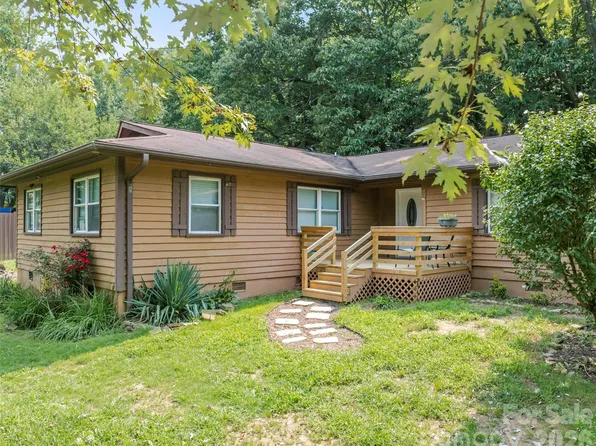 2100 Pisgah Hwy, Candler, NC 28715